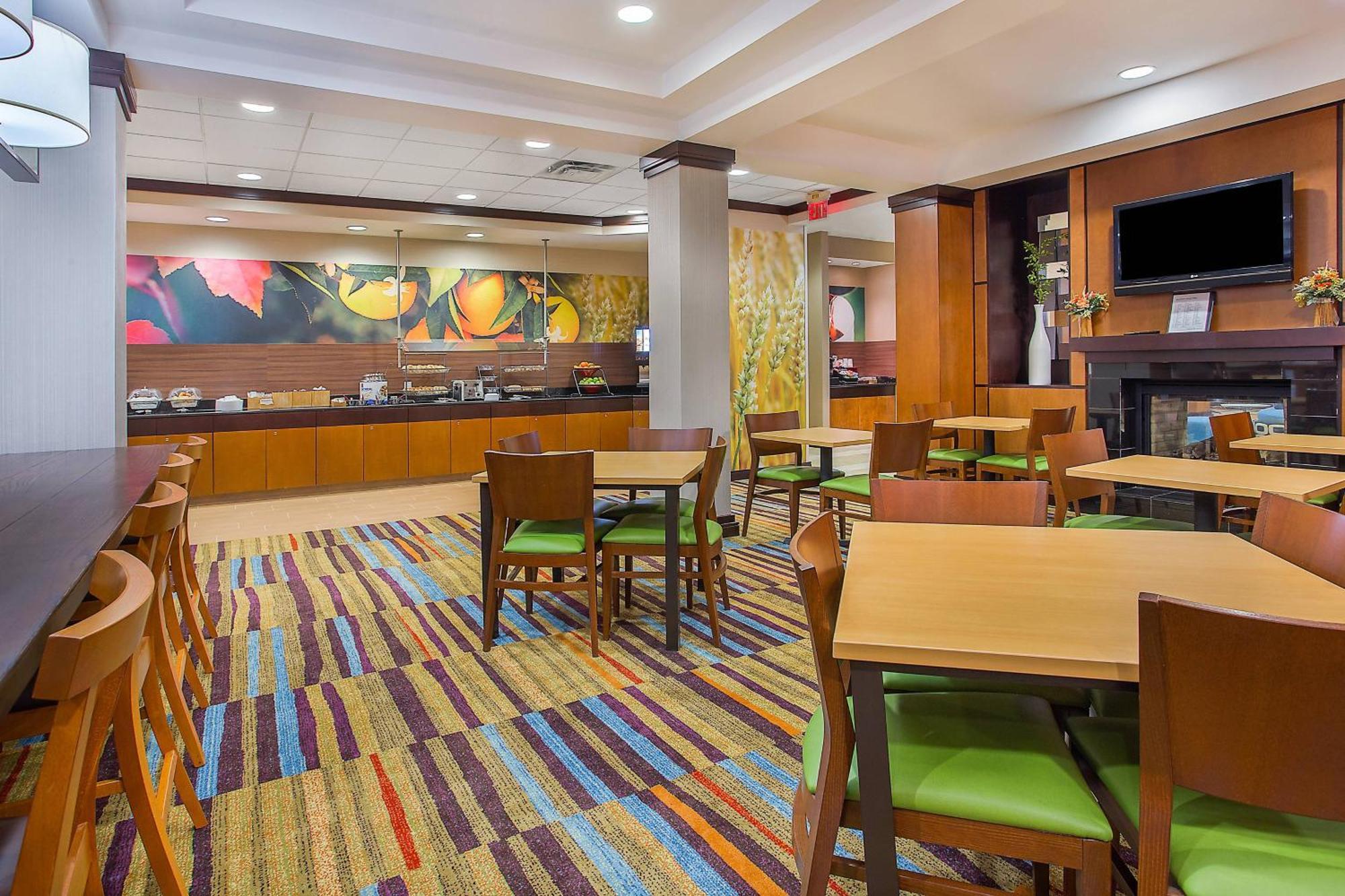 Fairfield Inn & Suites By Marriott Lexington North Exterior photo