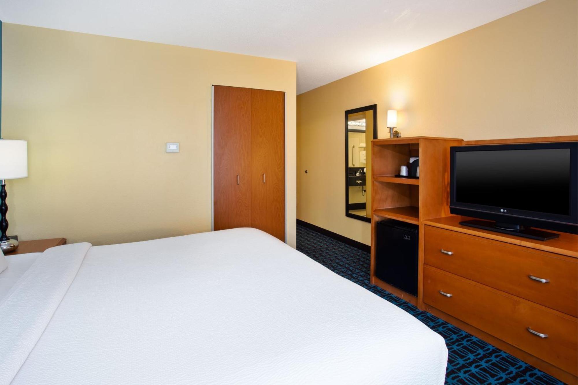 Fairfield Inn & Suites By Marriott Lexington North Exterior photo